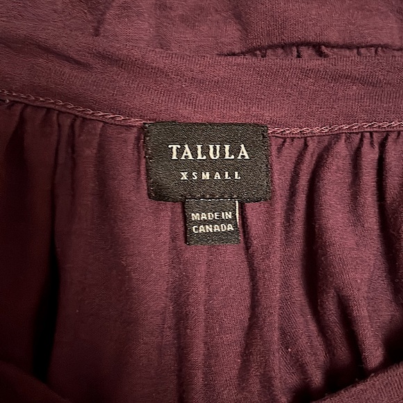 ARITZIA Talula V-Neck Tank Top // Size XS - Picture 3 of 6